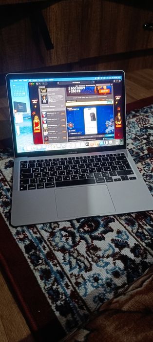 MacBook Air M1 245гб