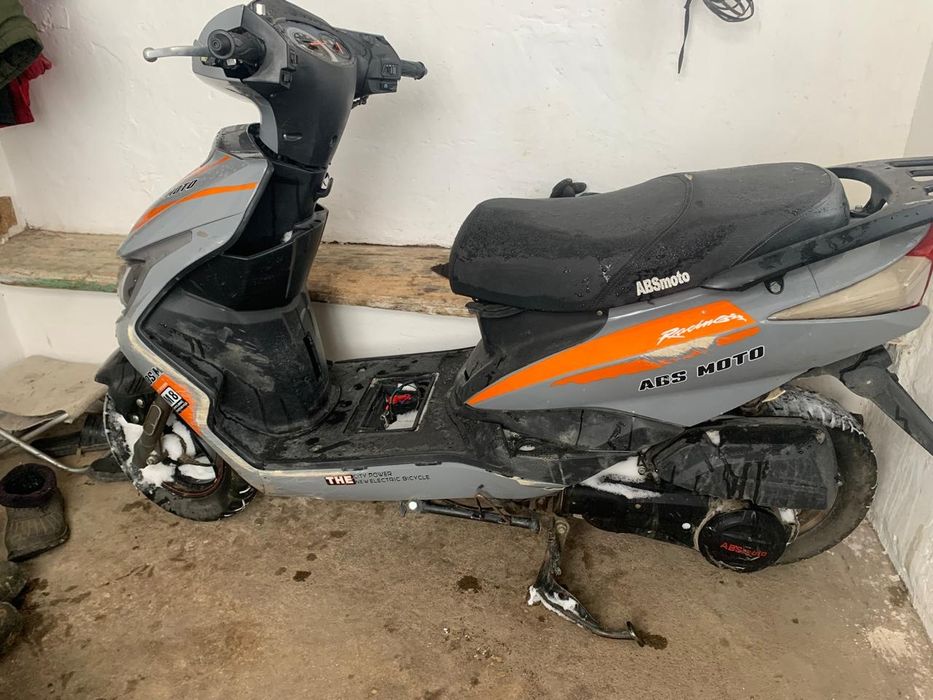 Мопед сатылады м8 про