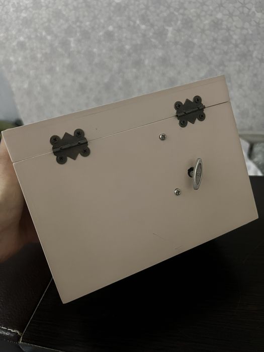 Музыкальная шкатулка для украшений