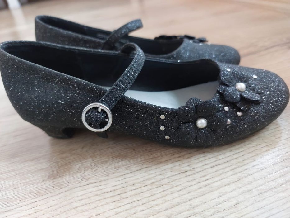 Детски официални обувки черни