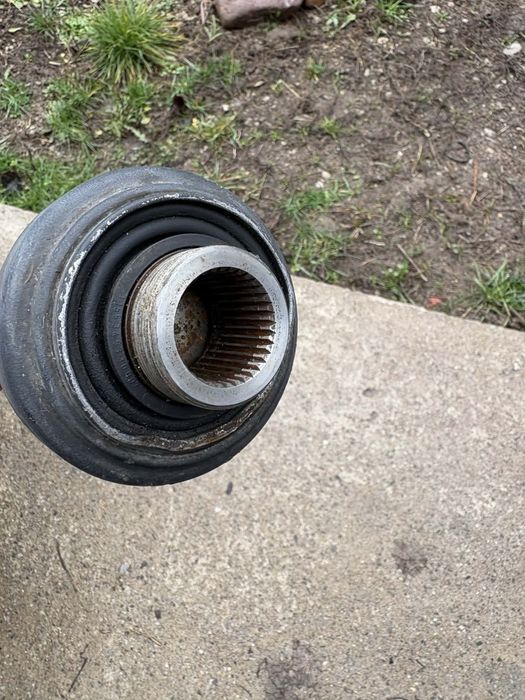 Полуоски и кардан BMW E70 M57 235