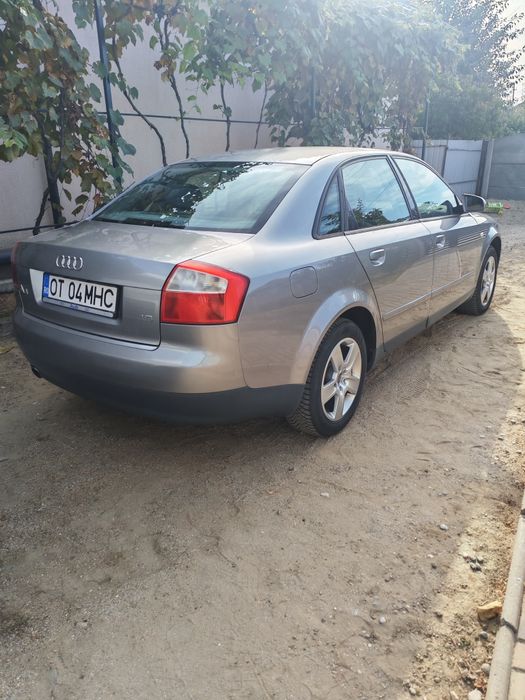 AUDI A4 2002 — imagine 3