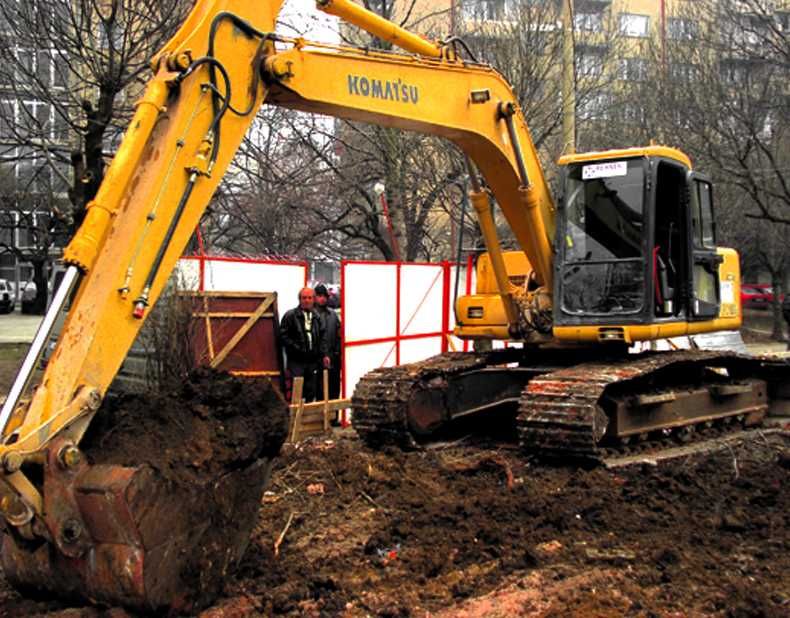 Услуги строителна механизация – комбиниран багер - гр.София