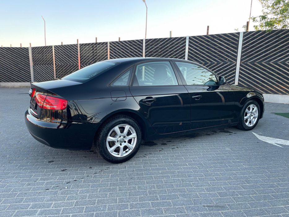 Vand Audi A4 B8 2.0 D