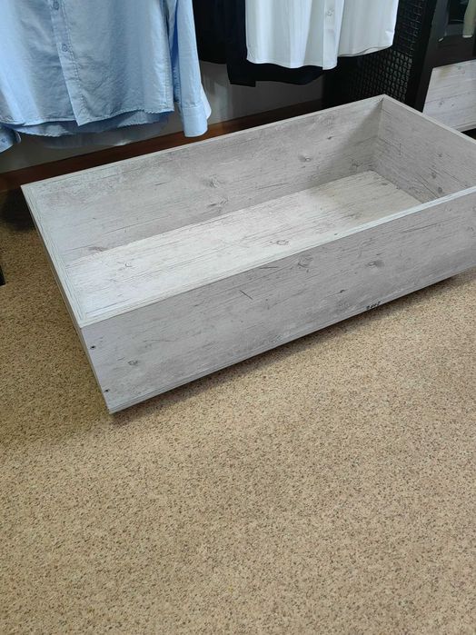 Продам мебель в бутик