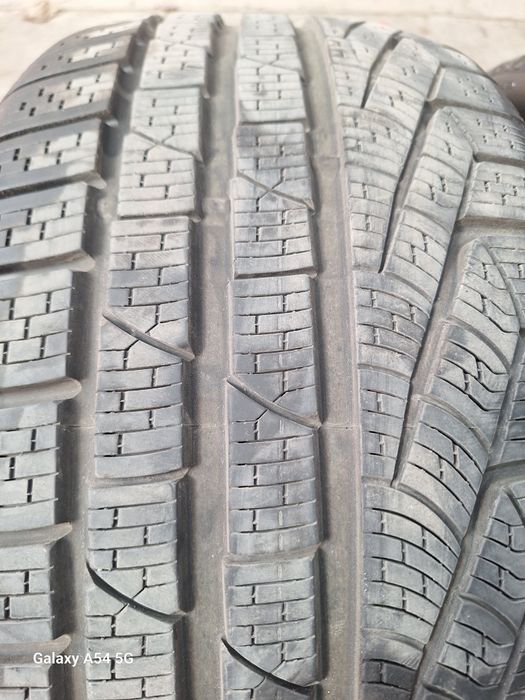 2бр 235/35/19 Pirelli