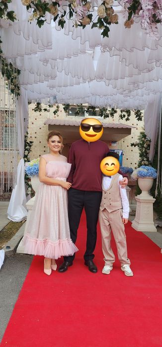 Срочно продаётся брендовое платье