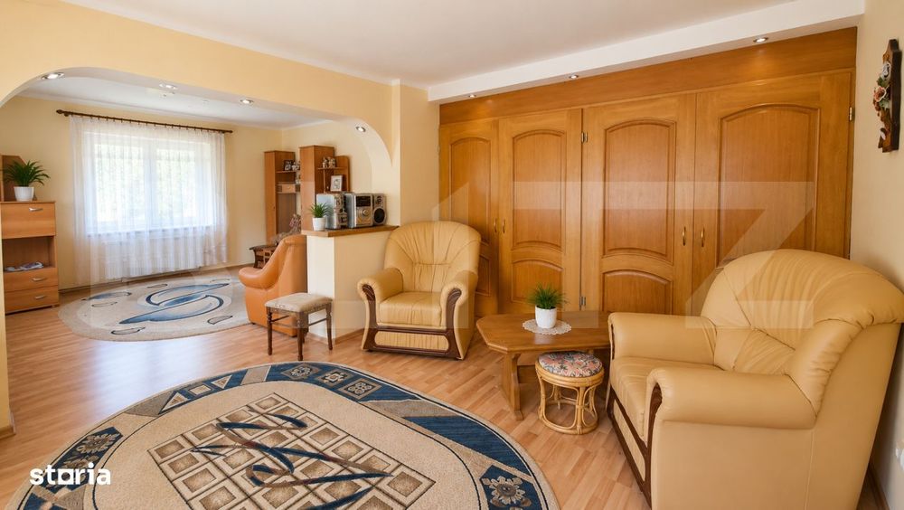 Pensiune + casa pe 5.500 mp, la poalele Muntilor Fagaras – Gura-Vaii