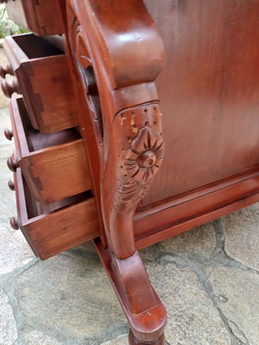 Красиво антично писалище