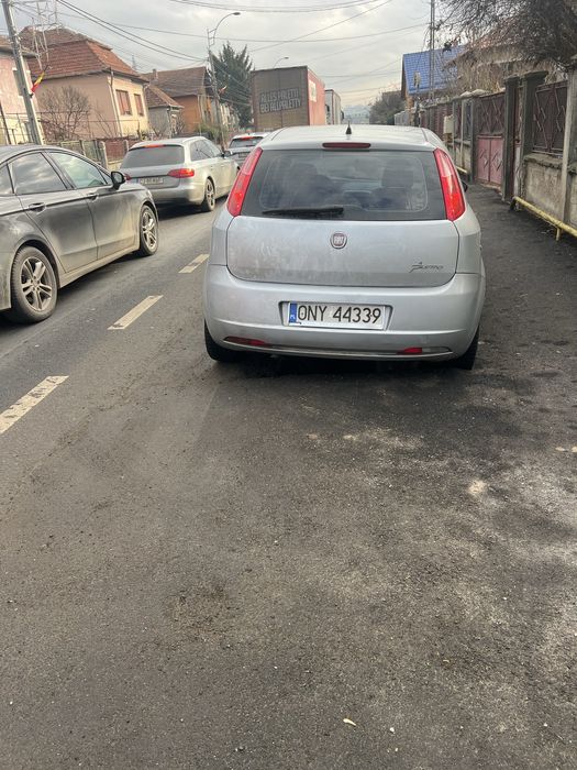Vand fiat grande punto 2010
