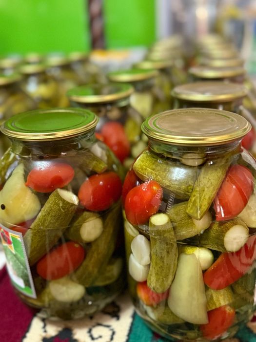 Қолдан жабылған банка