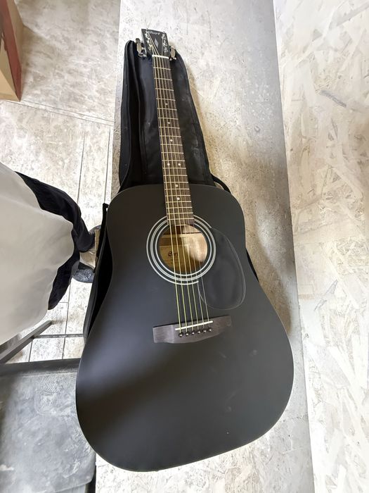 Гитара хорошо состояня