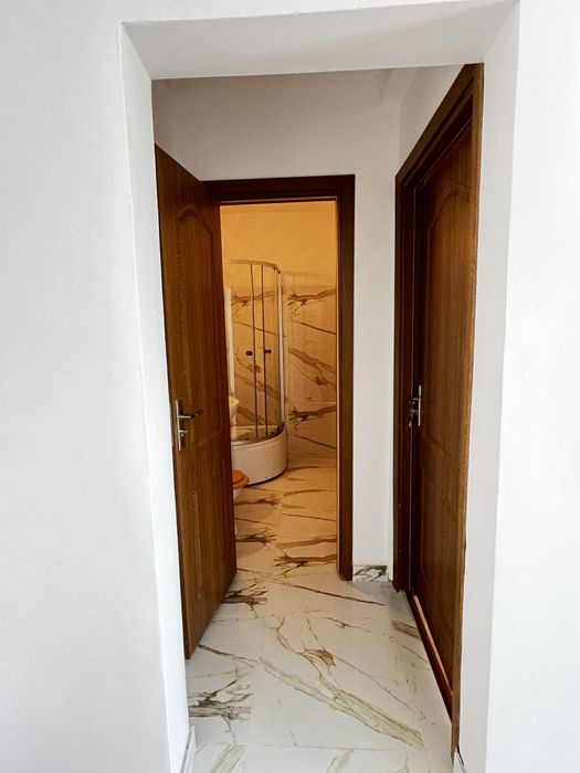 Vând apartament 2 Camere, confort 1 Tecuci