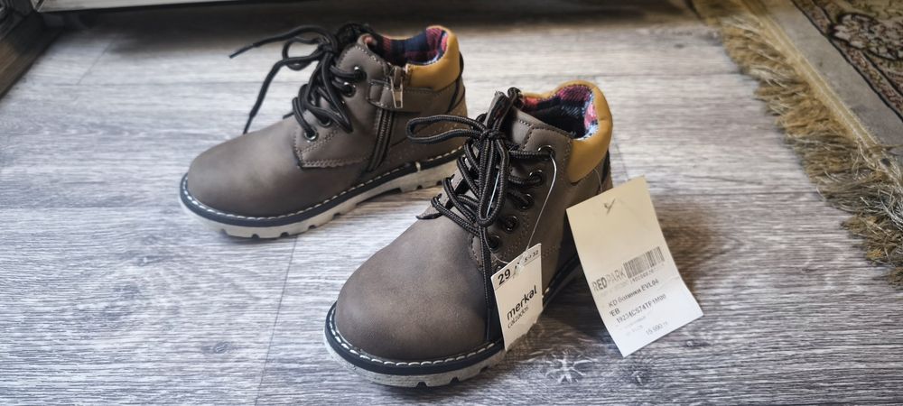 Ботинки коричневые. 29 р. Новые