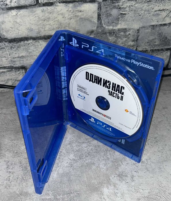 Продам диск с игрой Одни из нас часть 2 PS4