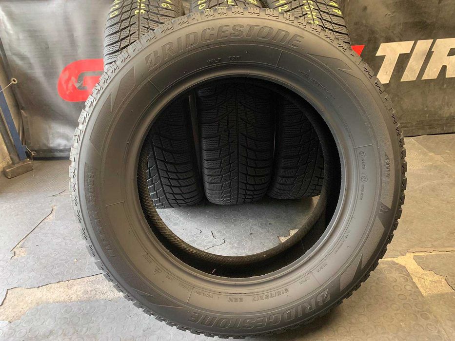 215 65 17 зимни гуми за джип BRIDGESTONE BLIZZAK LM 001 , 4 броя