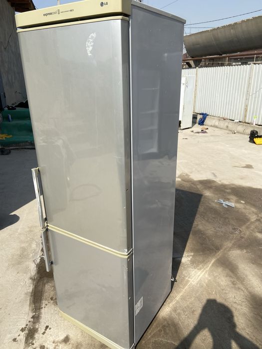 Холодильник рабочая доставка есть