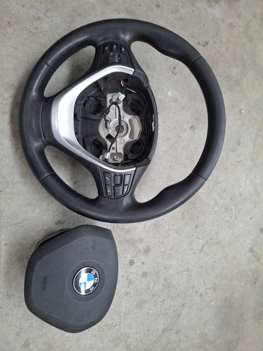 Volan F30 Sport-Line Multifunctional Imbracat in Piele