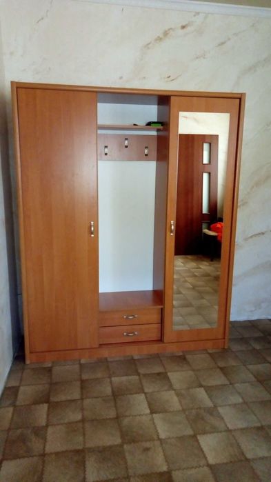 шкаф купэ трех секционный