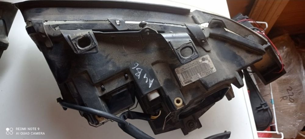 Ауди А4 В6.  Радиаторы, телевизор