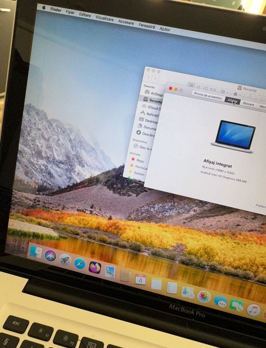 MacBook Pro 15-inch Mid 2010
Processor 2,4 GHz Intel core i5
4Gb ddr 3