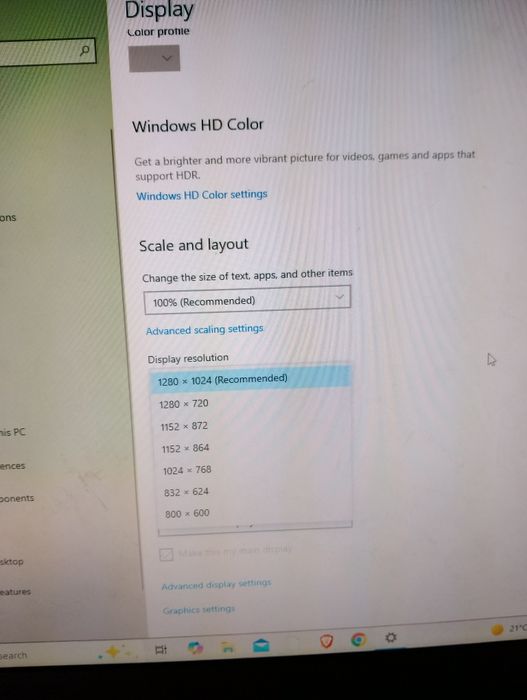 Acer B193 din 2009, format 4:3, perfect pentru nostalgici, colecționari sau teste de birou retro