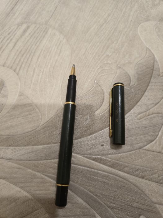 Ручка Parker Rialto Golden