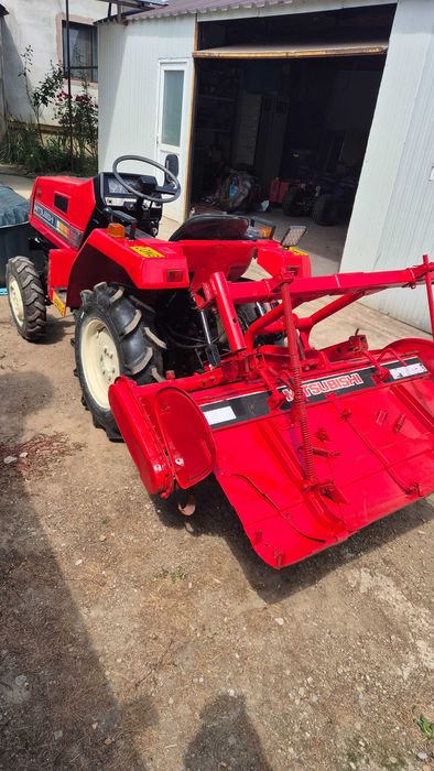 Tractor mitubishi MT18 4x4 cu freza si plug