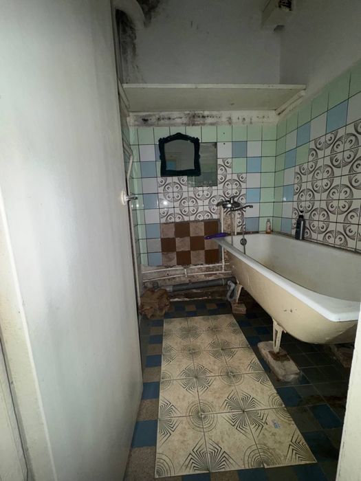 Продается 3х комнатная кв 8 м.район