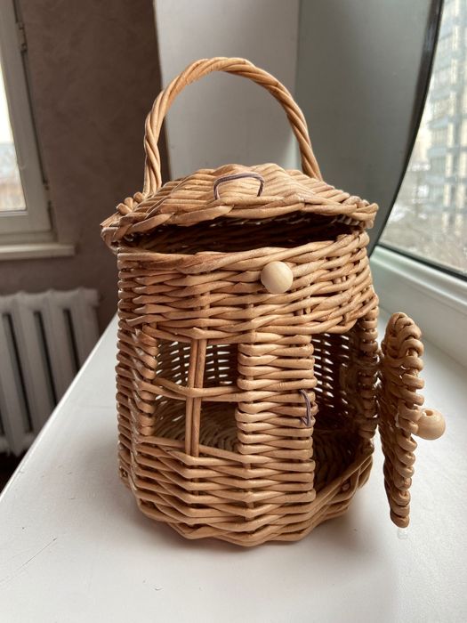 Плетеная корзинка -домик