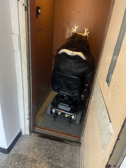 Електрическа инвалидна количка Travelux