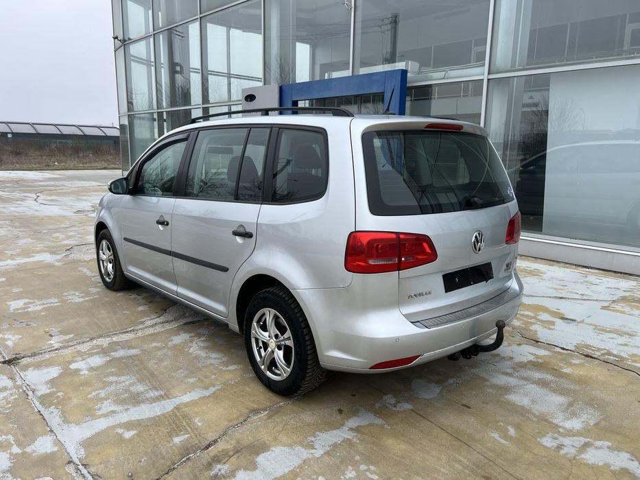 VOLKSWAGEN Touran 2012 — imagine 4