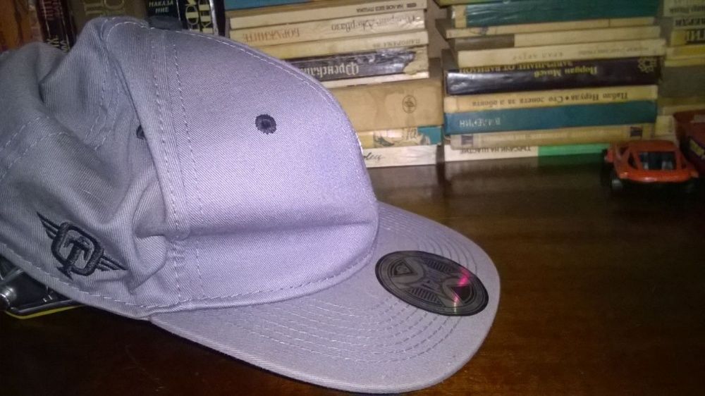 Шапка Тапаут,Нова