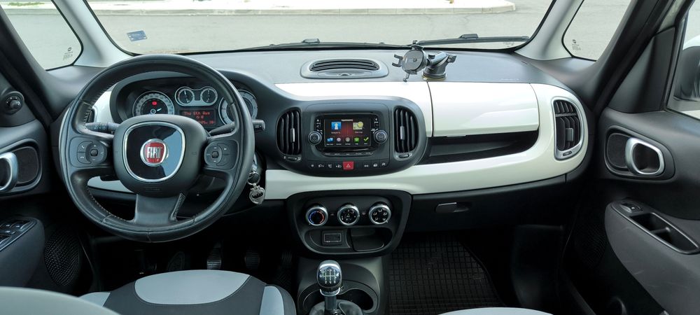 Fiat 500L 1.6 MultiJet 105 к.с. с Камера + Зимни гуми
