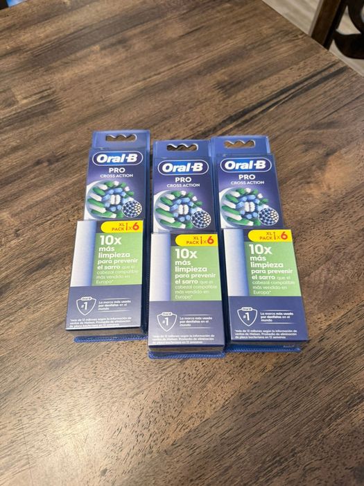 Rezerve periuța de dinți Oral B
