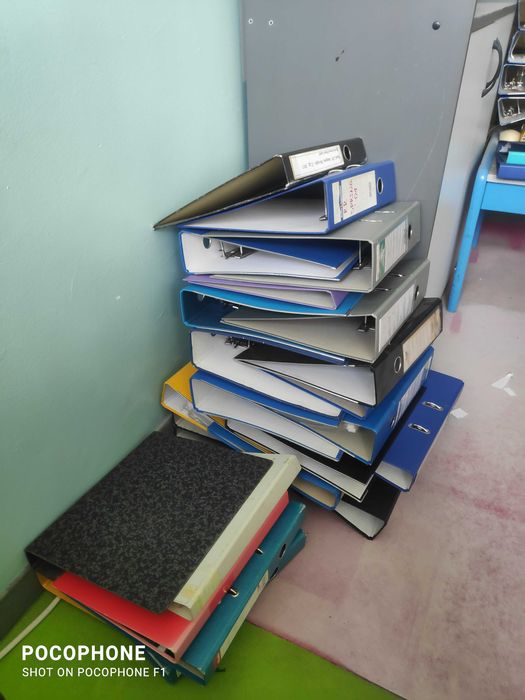 Твърди папки, класьори за документи A4 отлично запазени, 10 бр