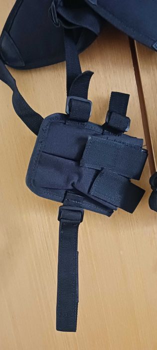 Продавам кобур за Пистолет.