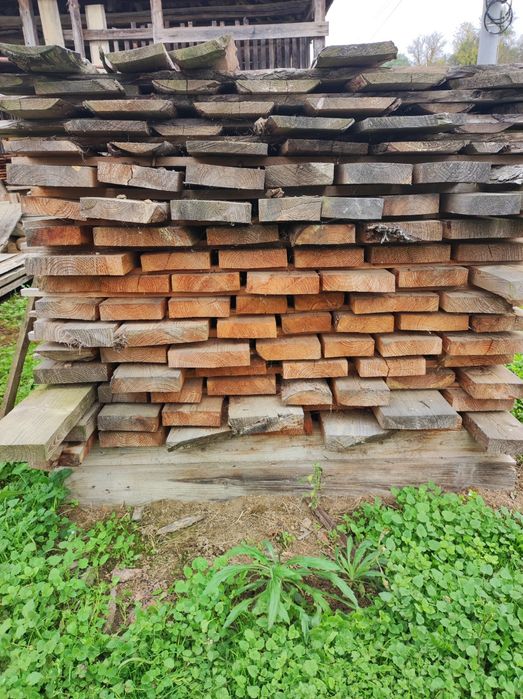 Dulapi și scânduri