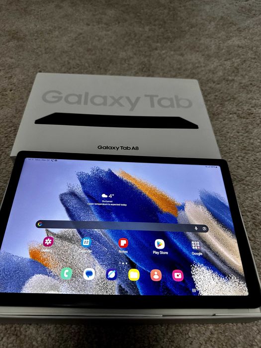 Tableta Samsung Galaxy A8, 32 Gb, WIFI si 4G, REDUS 45% Impecabila !