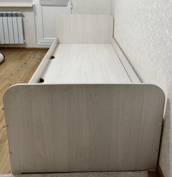 Кровать 200x90 в идеальном состоянии