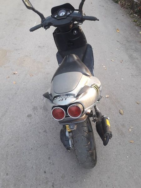 Aprilia sr априлия ср Скутер мотопед НА ЧАСТИ