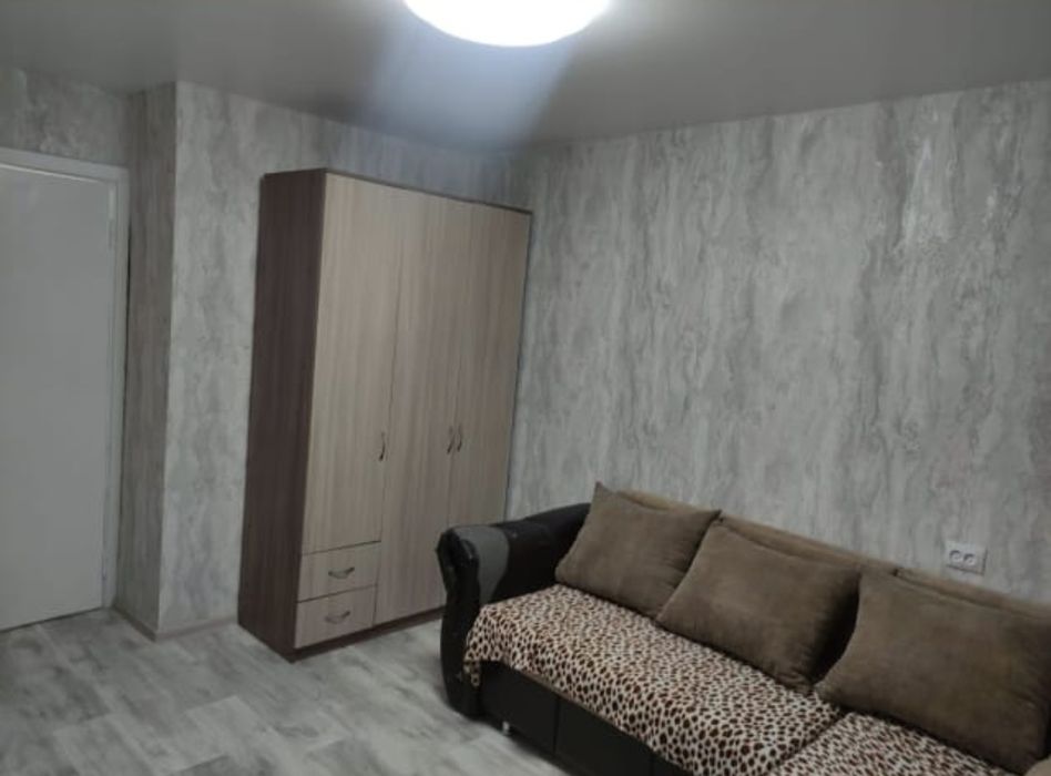 Сдам 2 комн. квартиру район 8 школы