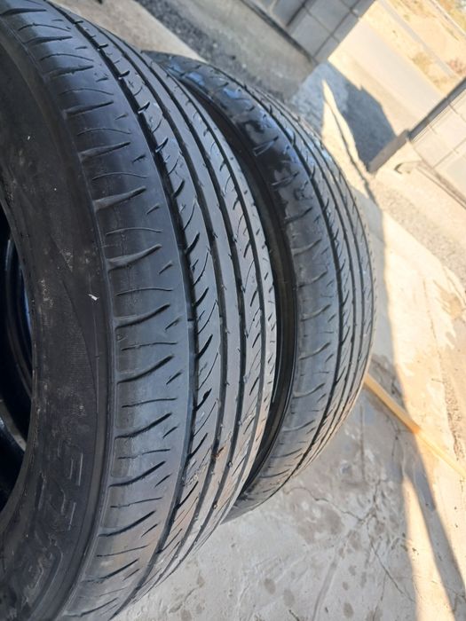 Покрышка 2 штук 215/60 R16
