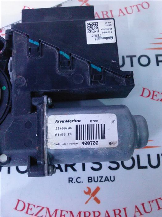 Motoras macara geam dreapta fata volkswagen polo 1.2b an fabr. 2005