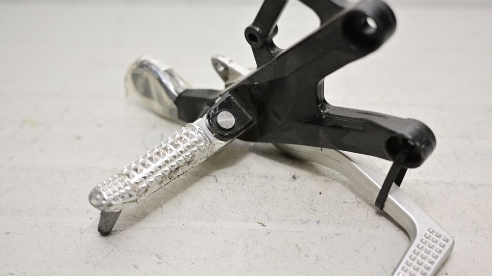 Suport Scarita Fata Dreapta Cu Pedala Frana BMW S1000RR K46 2009 -