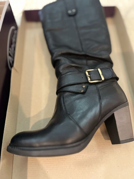 Cizme piele elegante de iarna