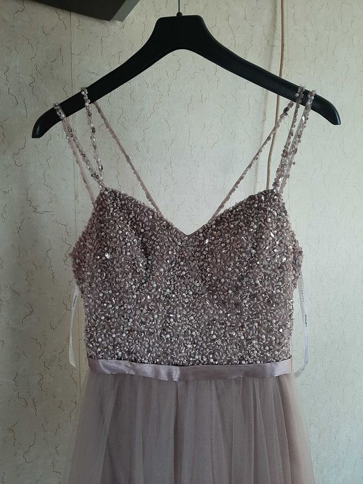 Елегантна дълга рокля