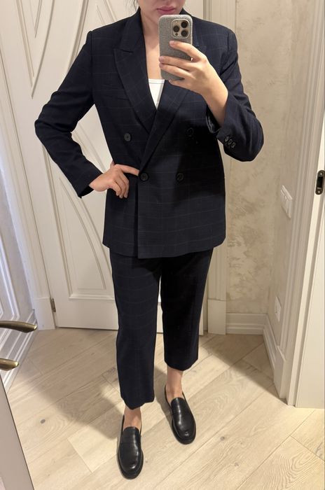 Продам костюм Zara