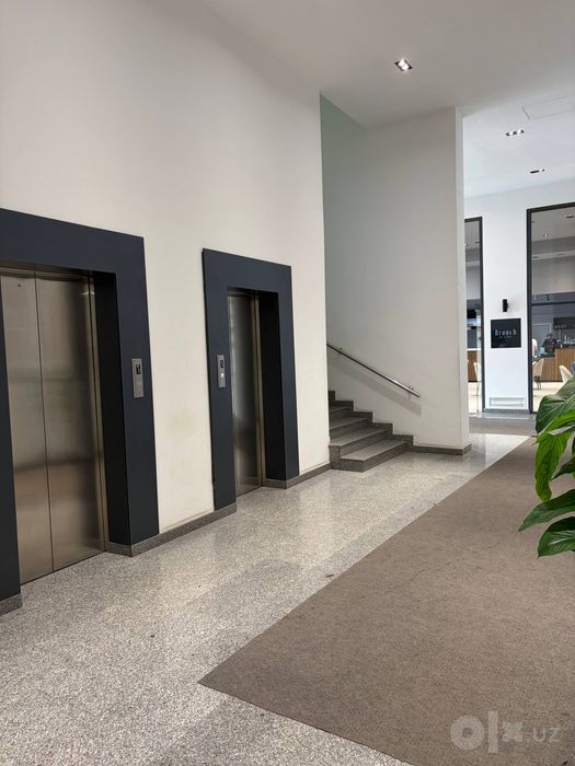Аренда офиса в бизнес центре в Мукими Ор Piramit Tower
