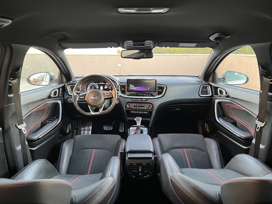 Kia Proceed GT - 204 HP - Deluxe White